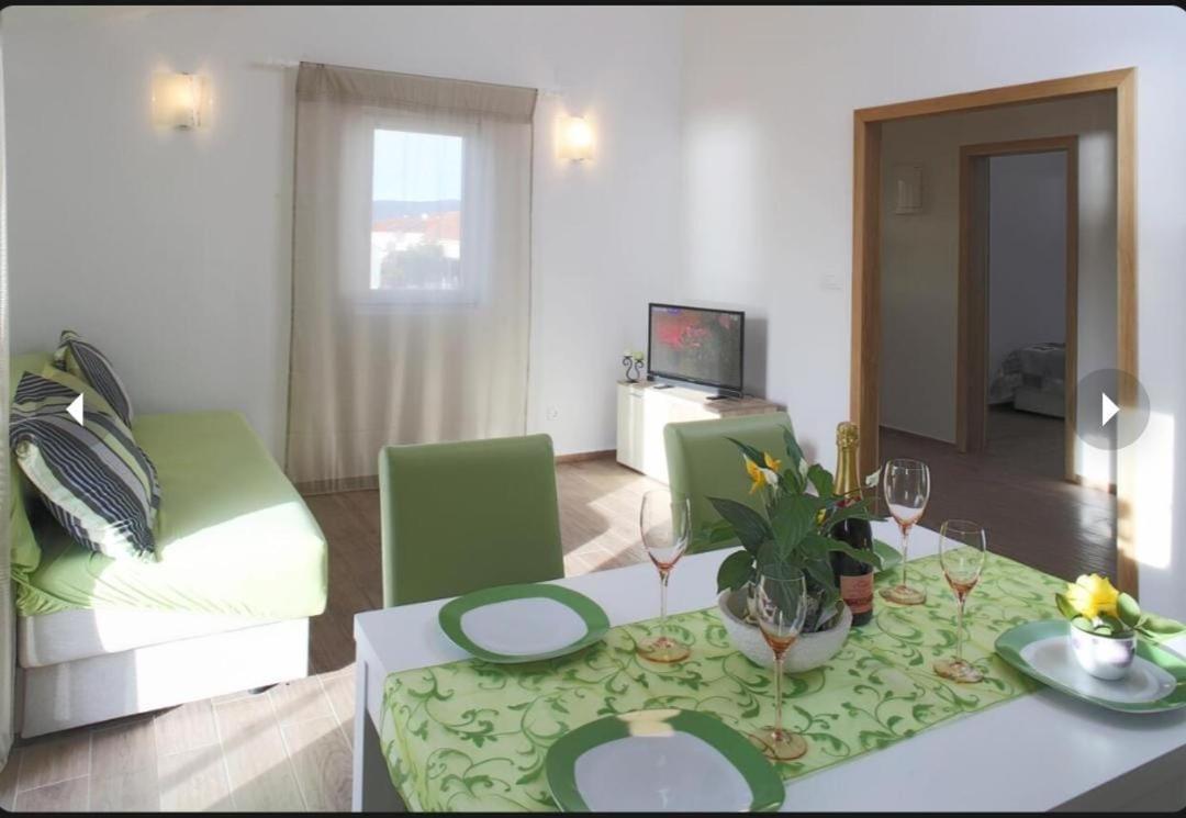 Apartman Zara Ражань Экстерьер фото