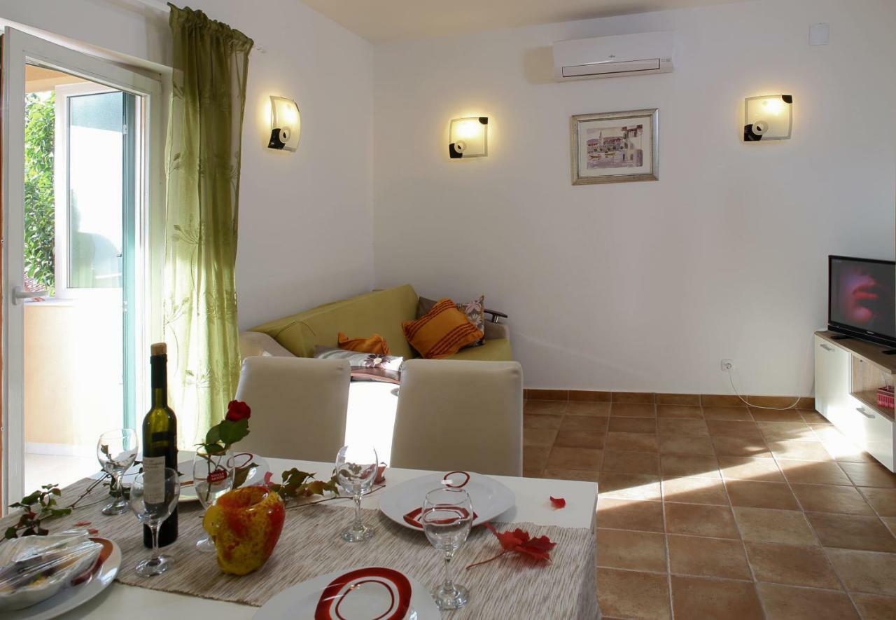 Apartman Zara Ражань Экстерьер фото
