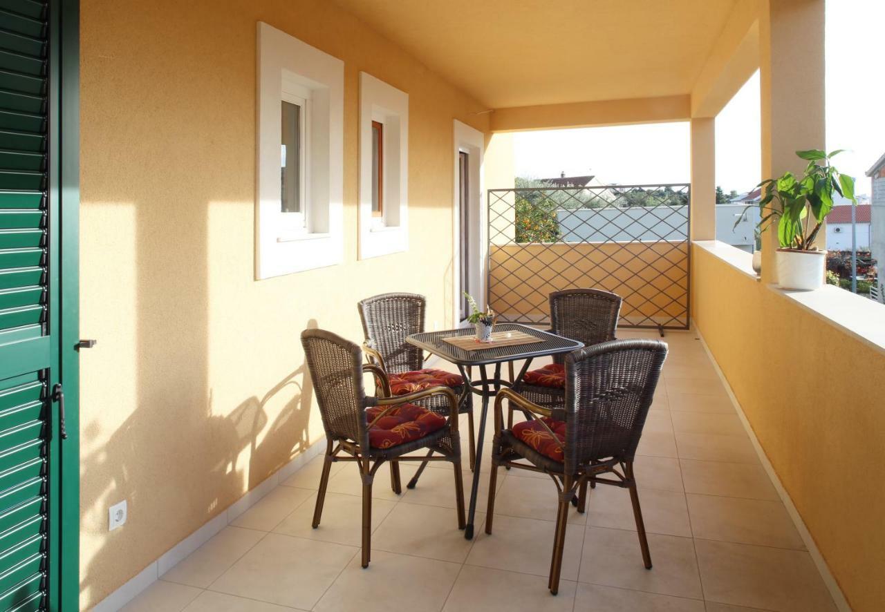 Apartman Zara Ражань Экстерьер фото